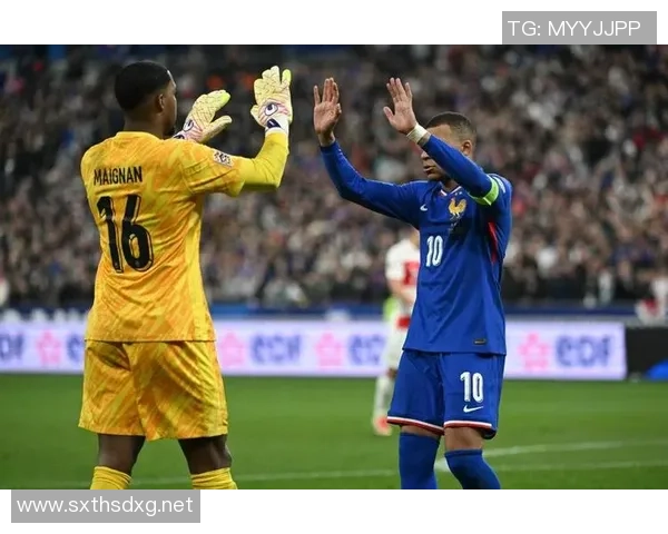 门将神勇表现独撑大局助球队成功晋级赛事巅峰 门将神勇表现独撑大局助球队成功晋级赛事巅峰